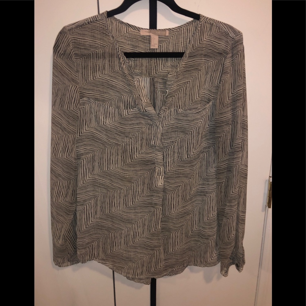 💚Forever 21 Long Sleeved Blouse